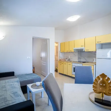 Skundric Apartmán Vir